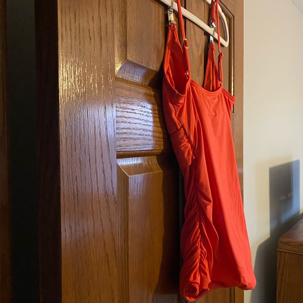 Vibrant Orange Ruched Tank Top - Picture 4 of 6